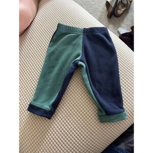 Patagonia Green and Navy Colorblock Fleece Kids Shorts
